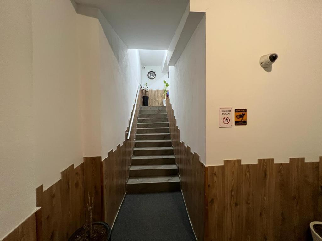 Skenderbej Rooms Tirana Exterior foto